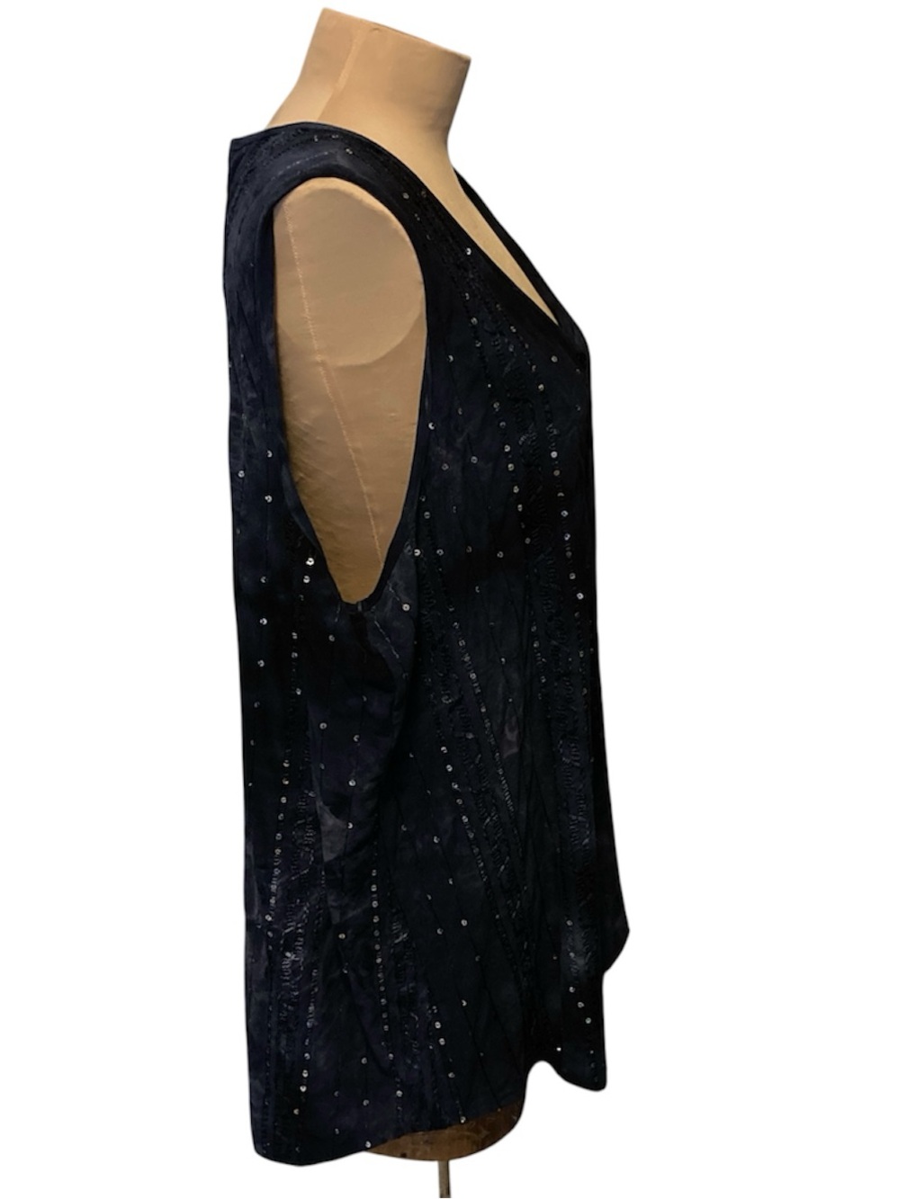 Sleeveless Navy V-Neck Top with Batik-Like Pattern and Sequin Detail - Picture 3 of 8